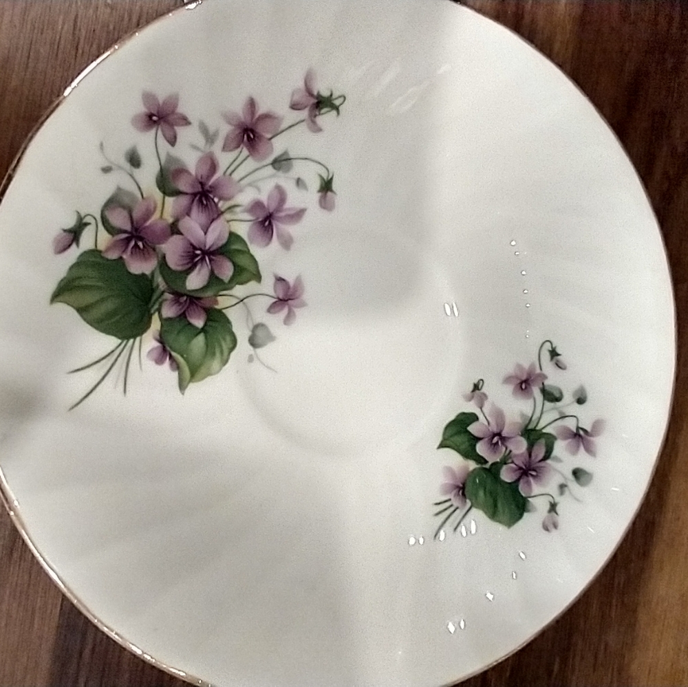 Saucer for teacup fine bone china Royal Sutherland made in Strafford shire